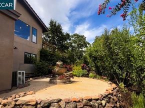 800 Hamilton Dr, Pleasant Hill CA 94523