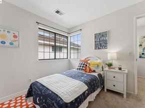 117 Payot Ct, Alameda CA 94502