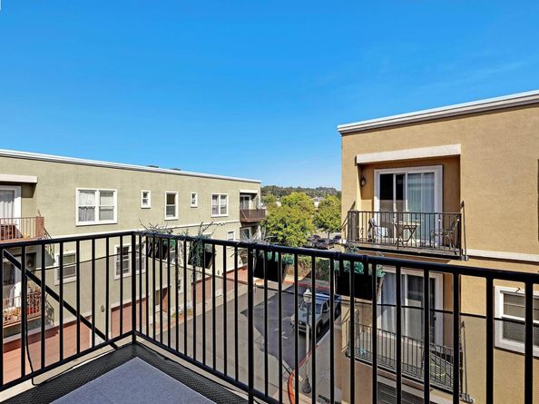 612 Artistic Pl, Hayward CA 94541