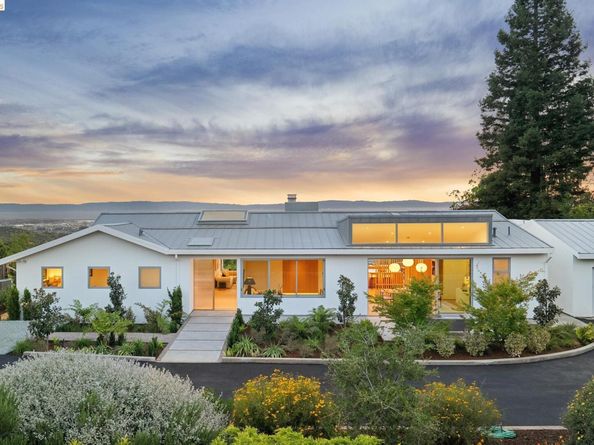14001 Skyline Blvd, Oakland CA 94619