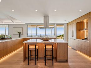 14001 Skyline Blvd, Oakland CA 94619