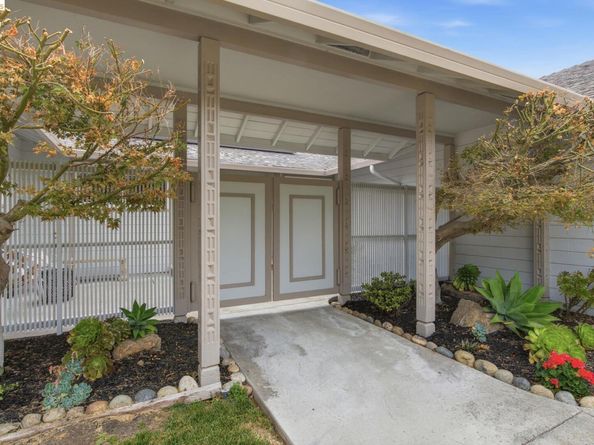 8170 Surrey Ln, Oakland CA 94605