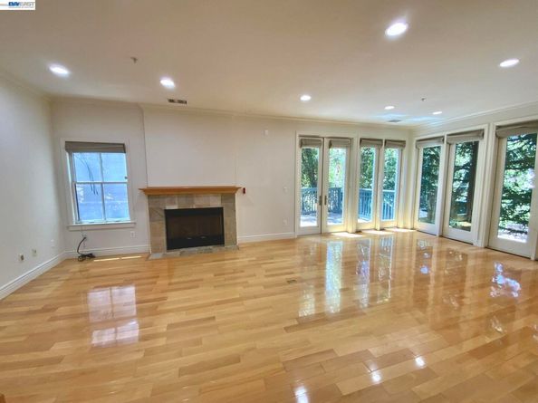 19 Edgewood Pl, Belmont CA 94002