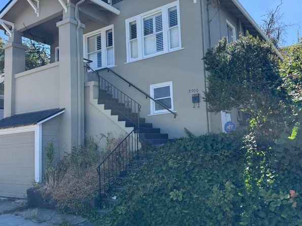 3700 Laguna Ave, Oakland CA 94602