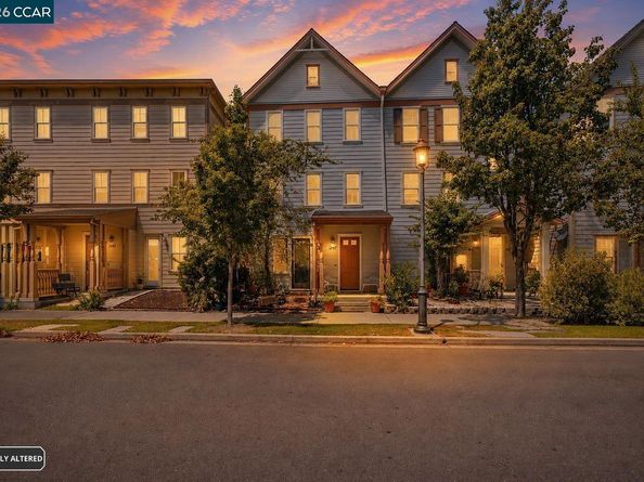 2147 Tsushima St, Hercules CA 94547