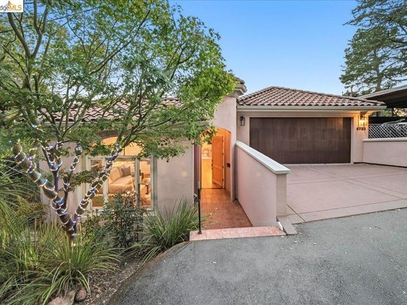 6733 Longwalk Dr, Oakland CA 94611