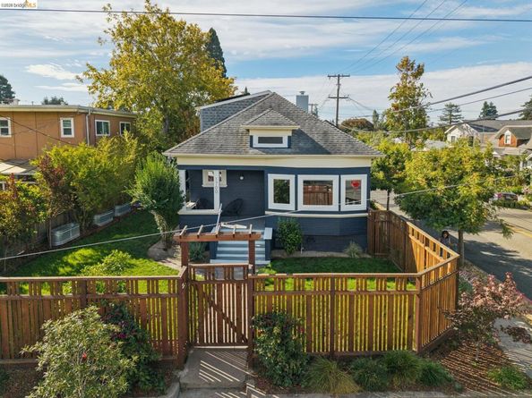1700 Francisco St, Berkeley CA 94703