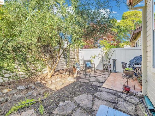 2605 Beach Head Ct, Richmond CA 94804