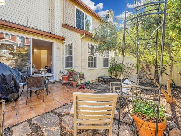 2605 Beach Head Ct, Richmond CA 94804