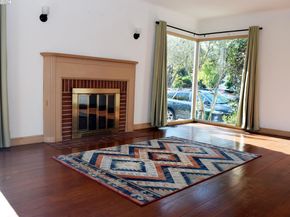 975 Pearl St, Alameda CA 94501