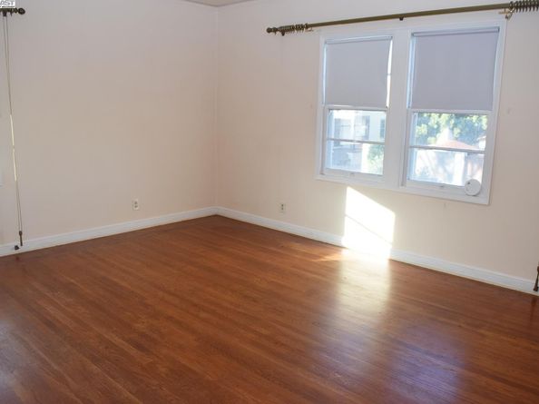 975 Pearl St, Alameda CA 94501