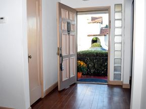 975 Pearl St, Alameda CA 94501