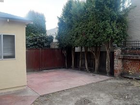 975 Pearl St, Alameda CA 94501