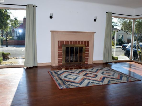 975 Pearl St, Alameda CA 94501