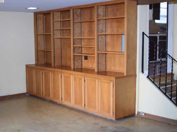 975 Pearl St, Alameda CA 94501
