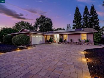 323 Laurel Dr
