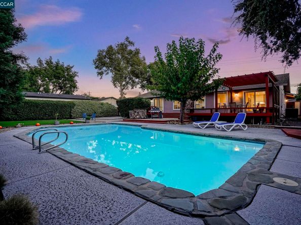 323 Laurel Dr, Danville CA 94526