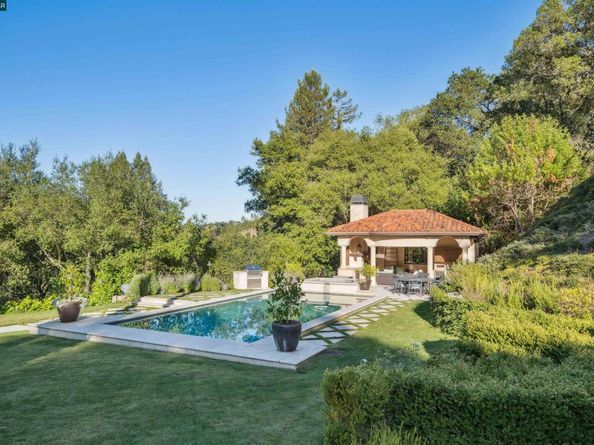 42 Tappan Ln, Orinda CA 94563