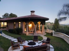 42 Tappan Ln, Orinda CA 94563