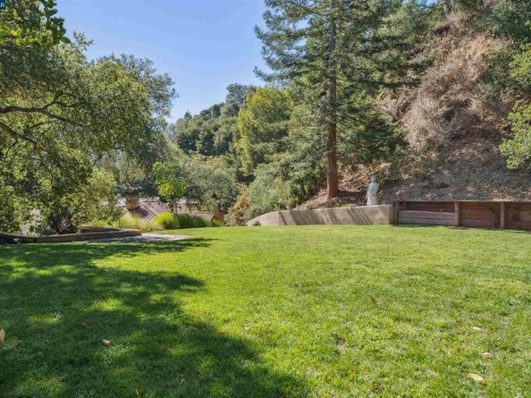 42 Tappan Ln, Orinda CA 94563