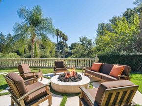 42 Tappan Ln, Orinda CA 94563