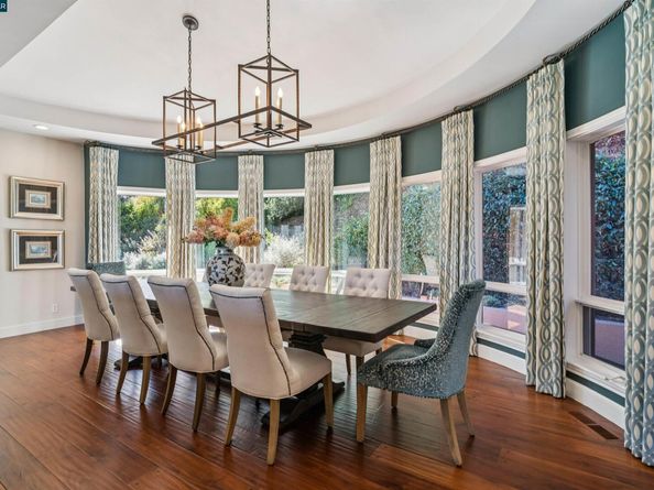 42 Tappan Ln, Orinda CA 94563