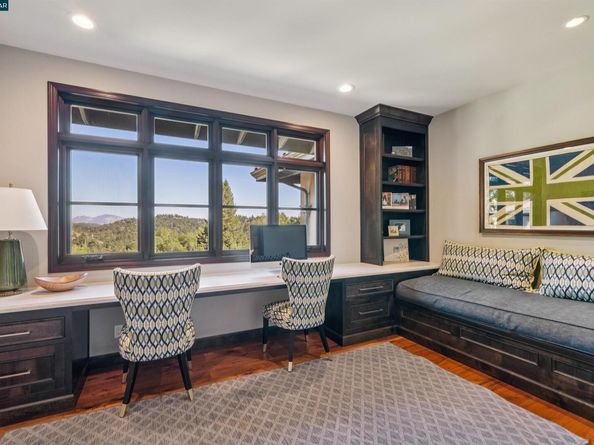 42 Tappan Ln, Orinda CA 94563