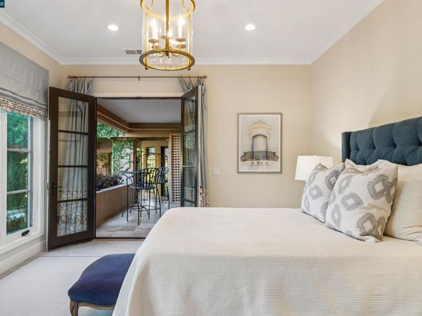 42 Tappan Ln, Orinda CA 94563