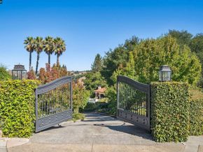 42 Tappan Ln, Orinda CA 94563