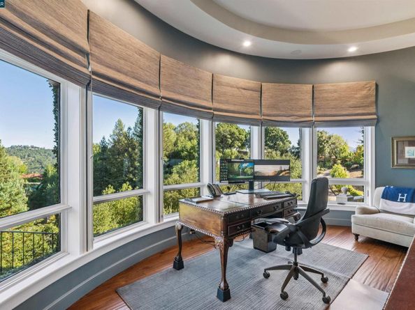 42 Tappan Ln, Orinda CA 94563