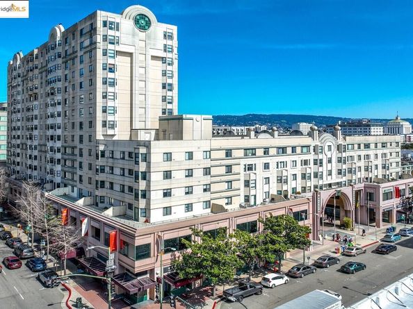 988 Franklin St 713, Oakland CA 94607