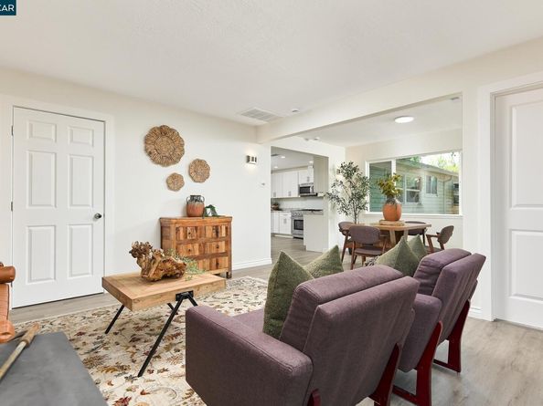 1555 Ayers Rd, Concord CA 94521