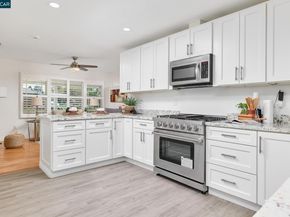 1555 Ayers Rd, Concord CA 94521