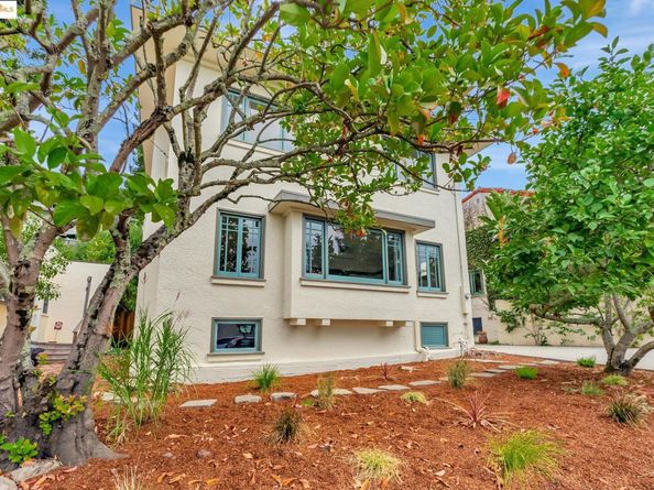 971 Santa Barbara Rd, Berkeley CA 94707