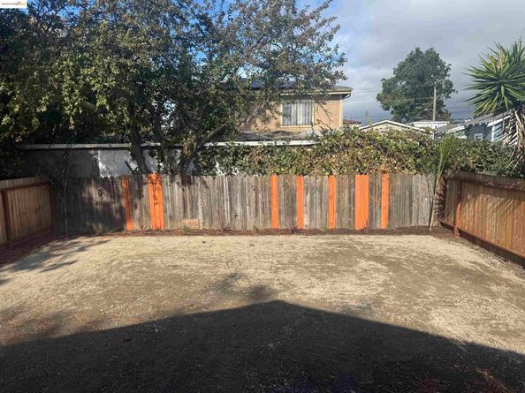 1123 92nd, Oakland CA 94603