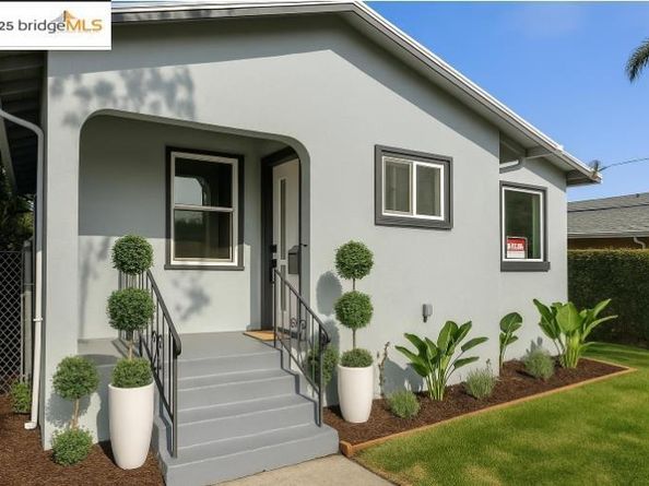 1123 92nd, Oakland CA 94603