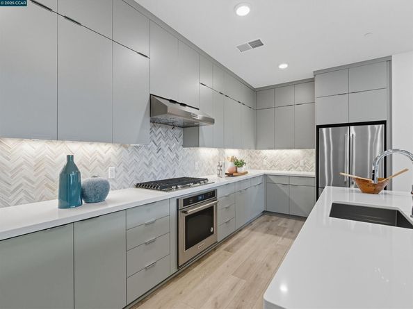 44862 S Grimmer Blvd 301, Fremont CA 94538