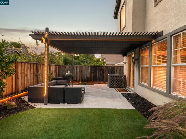 84 Plumeria Ct, Danville CA 94506