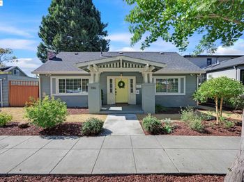 1146 Masonic Ave