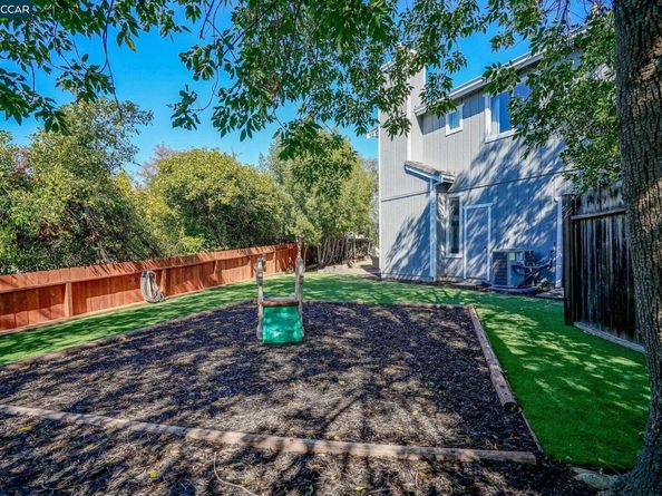 1437 Janet Ln, Concord CA 94521