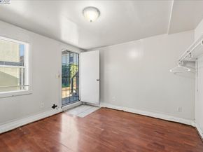 856 21St St, Oakland CA 94607