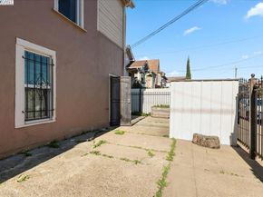 856 21St St, Oakland CA 94607