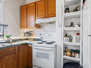 856 21St St, Oakland CA 94607