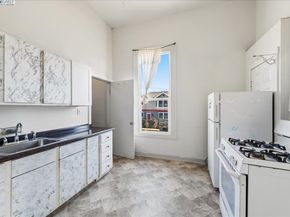 856 21St St, Oakland CA 94607