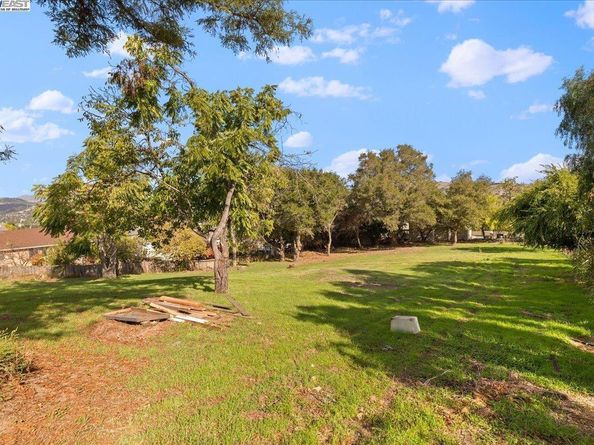 3280 Ohlone Way, Hayward CA 94541