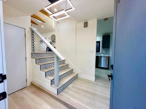 2930 Parker Ave, Oakland CA 94605