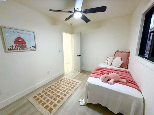 2930 Parker Ave, Oakland CA 94605