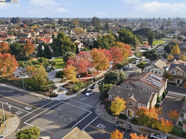 1504 Middle Ln, Hayward CA 94545