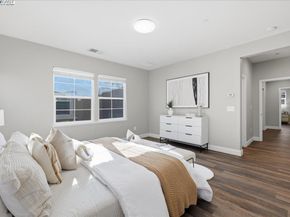 1504 Middle Ln, Hayward CA 94545