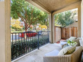 1504 Middle Ln, Hayward CA 94545